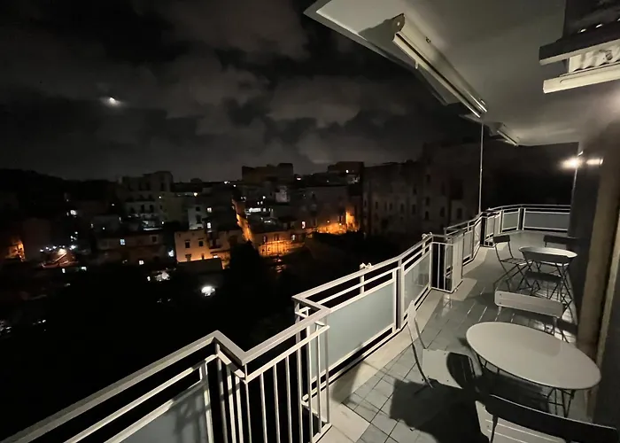 Balcony House